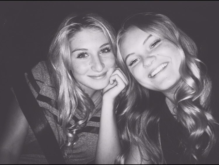IsabelleDavis11's tweet photo. happy birthday to THE sweetest girl you’ll ever meet. love you with all my heart bby bry 💘 https://t.co/tkr1qxO76V