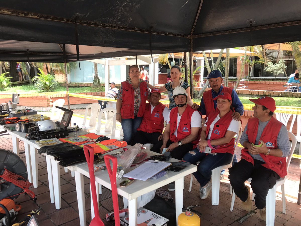 Participamos de la Feria de #GestióndelRiesgo #Serviciudad está preparada para la atención de emergencias en #Dosquebradas