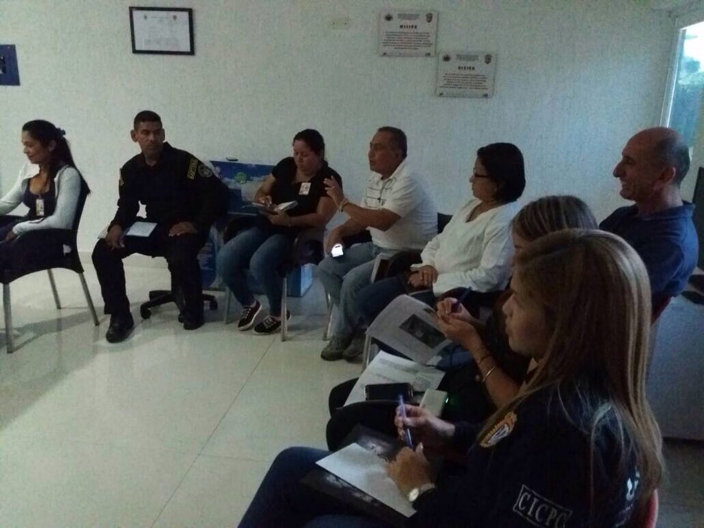 Comisario Jefe Duglas Rondón en reunión con Jefes de Oficinas, Preventores, #Cicpc con las Comunidades. Tema: Agenda de actividades semanal.