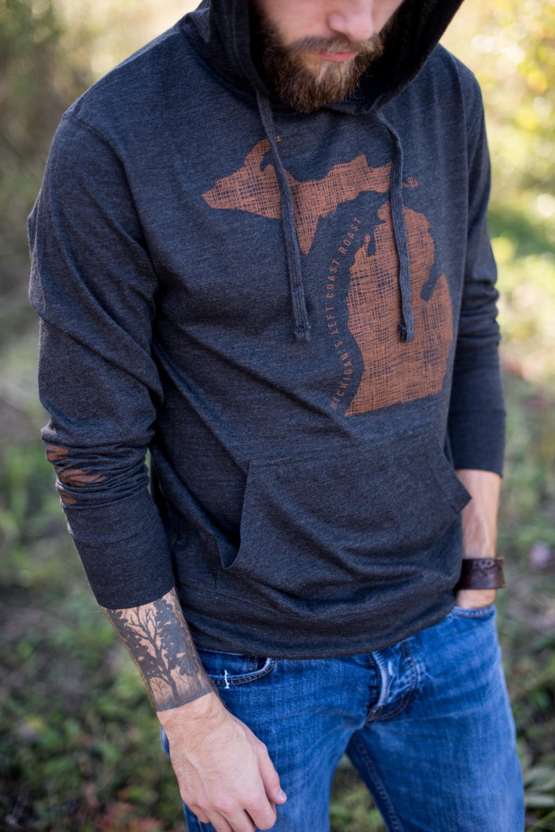 InfuscoCoffee's tweet photo. Our hoodies couldn't have dropped at a better time. Throw a Filson vest over top and you are all set. Link in Profile. #coffeemerch #hoodie https://t.co/05JivlnUQ6