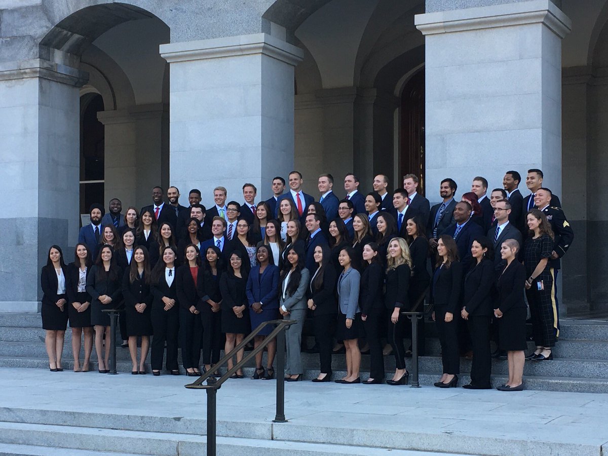 CapFellowsCSUS's tweet photo. This morning's 17-18 Capital Fellows group photo on the West steps of the Capitol. Welcome to our new class of 64 Fellows! @CalStudiesCSUS https://t.co/F7FQcWjyGw
