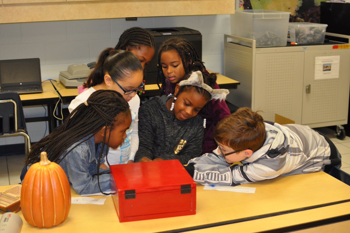 Newtown_E's tweet photo. Newtown News frees an IPAD from its lock box by completing BreakoutEDU activity #youmatternes #vbits #vbanchor https://t.co/f7F2w2oYZN