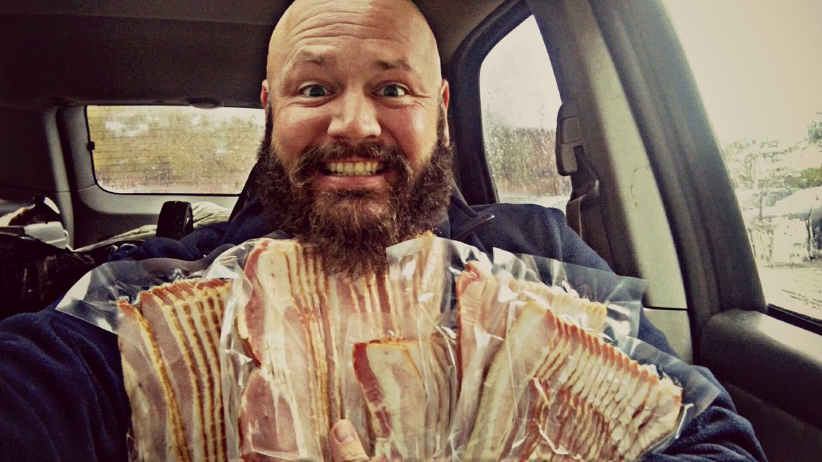 Beards_N_Bacon's tweet photo. My Bacon dealer had the hookup today!!!!
#Bacon  #BEARDS #BeardGang #baconday #baconmakesmehappy https://t.co/fjZsDMee6I