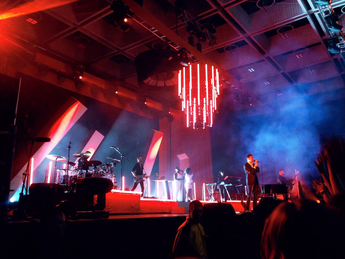 Hurtsway's tweet photo. Guys... That was AMAZING. We're tired and very happy. Brilliant gig! Just perfect❗️❗️❗️❗️♥️♥️♥️♥️♥️♥️♥️♥️♥️
Thank you. We love you. https://t.co/YAZkM420SM