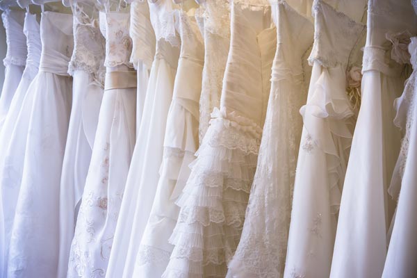 We asked industry experts what bridal trends they predicted would be huge for the year ahead... ed.gr/e4d5