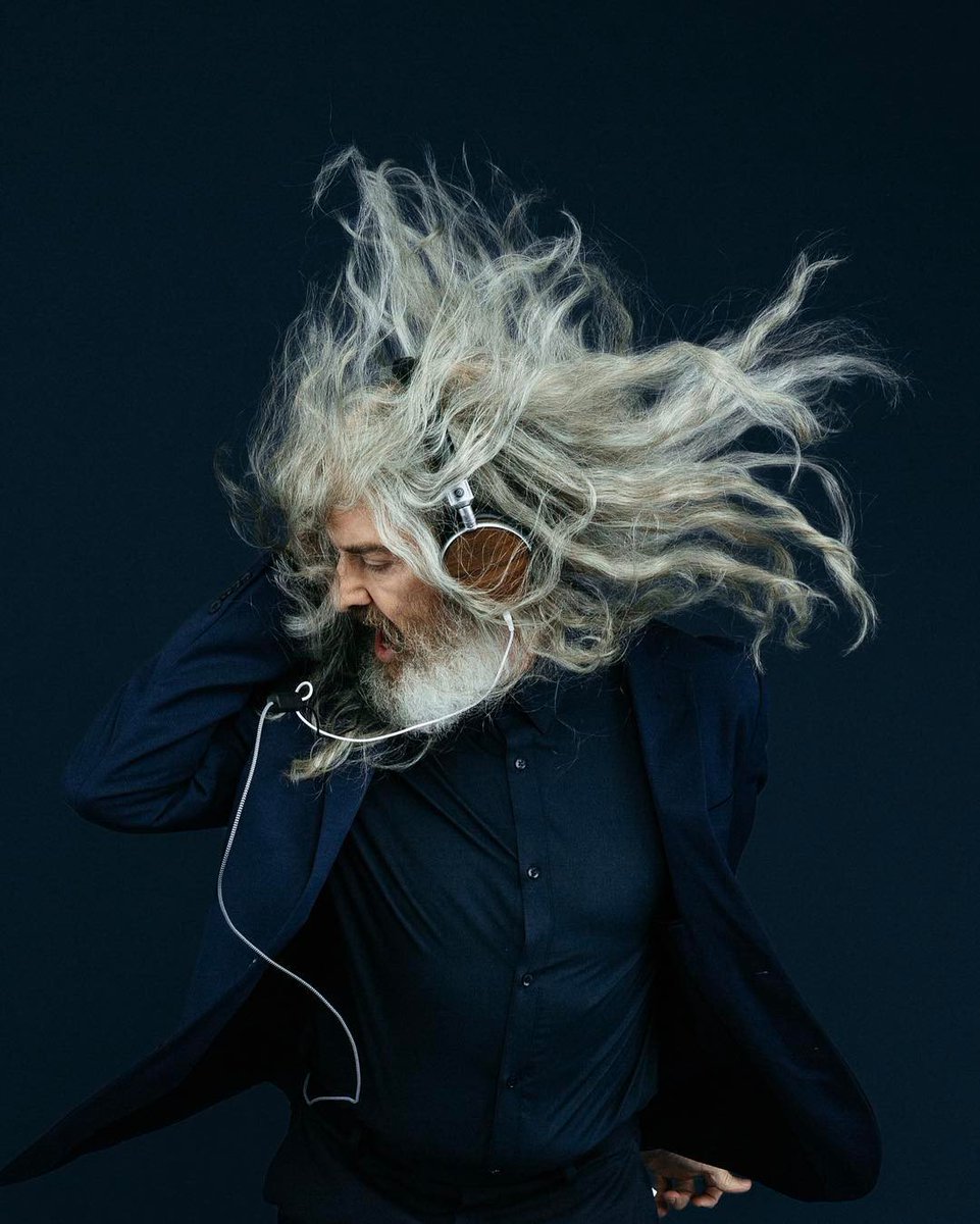 mouthwashstudio's tweet image. by max kütz.
(@mxktz)