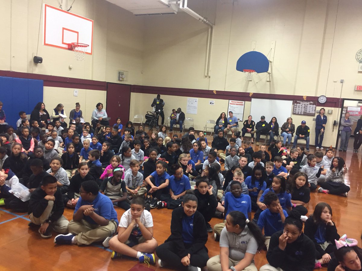 OConnellTigers's tweet photo. Celebrating our ROAR rules!
Respect
Offer Kindness
Act Safe
Responsible

#PositiveCulture
#HighExpectations
#OCPRIDE https://t.co/Esf95MW53I