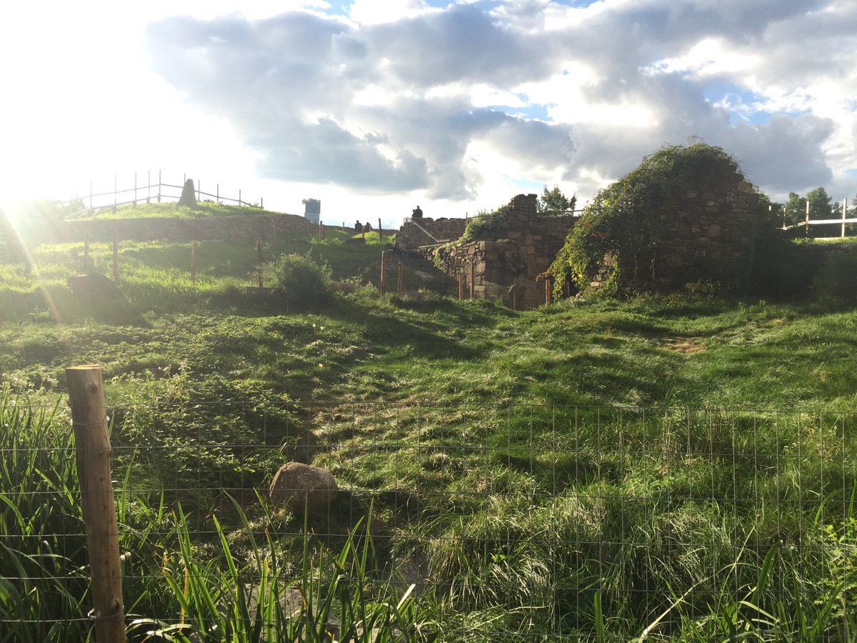 bpca_ny's tweet photo. Irish Hunger Memorial: Re-opened to the Public: https://t.co/Wk9zS6OrVw @BPCParks #BatteryParkCity #BPCPlaces #WestofWest https://t.co/X3Kj6yBT6E