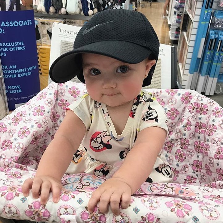 nickjonas's tweet image. It's my beautiful little nieces 1st birthday! Growing up so fast! I love you Valentina.