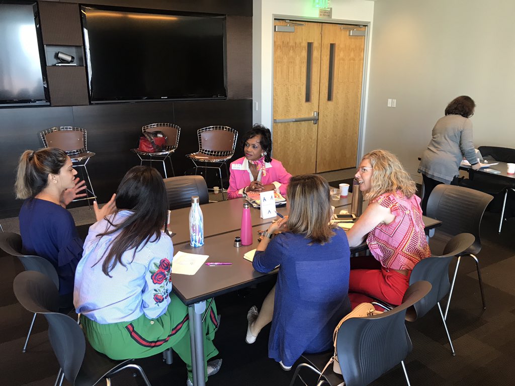 AlaouiLamya1's tweet photo. Inspiring sessions #leadership #coaching #GUILDSF #Serendipity #people #betteroutcomes @getguilded https://t.co/RJG0McsfXm
