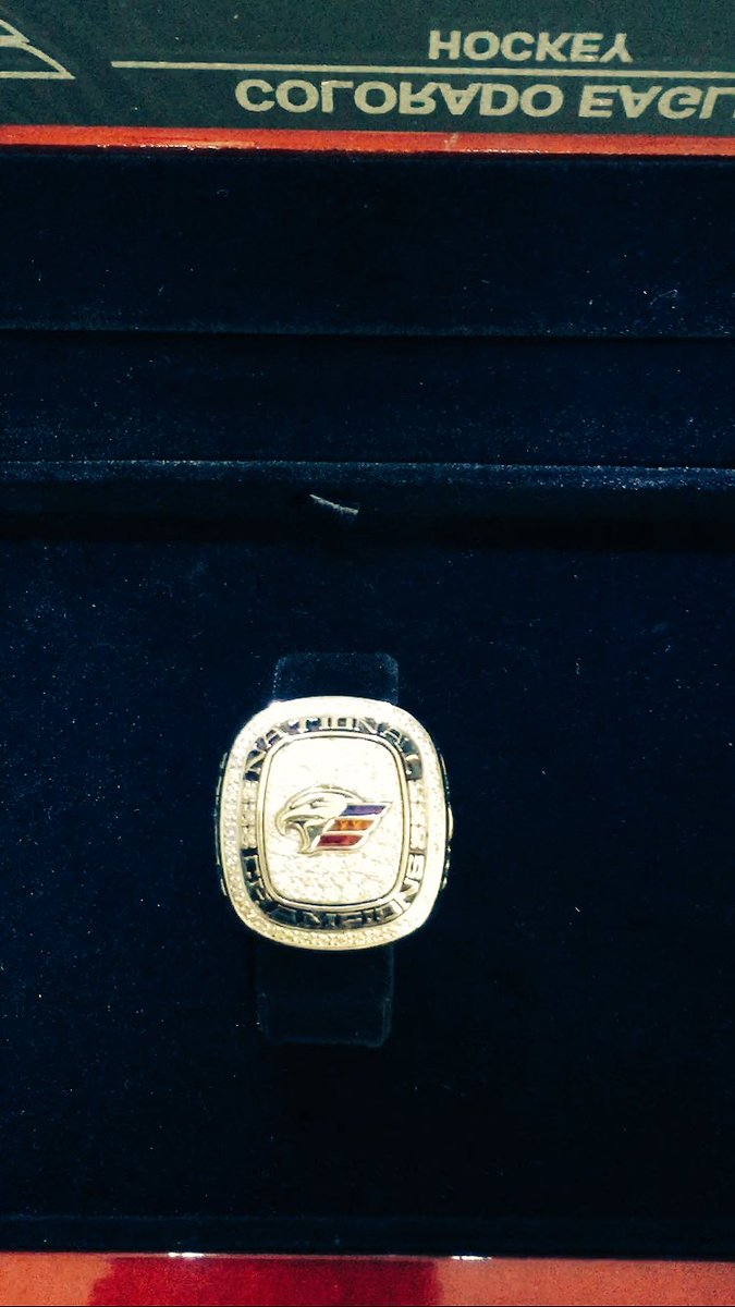 Thanks <a href="/ColoradoEagles/">Colorado Eagles</a> 👌#kellycup2017