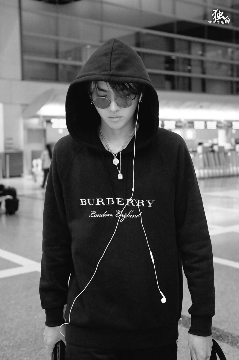 lovely_yamapi's tweet photo. อัพเรื่อง One wish , One wiz ตอนที่ 4 แล้วนะคะ #KrisLu #KrisHan #FanLu #FanHan #牛鹿 https://t.co/JjjfeHpjnV https://t.co/q3xnePbrkY