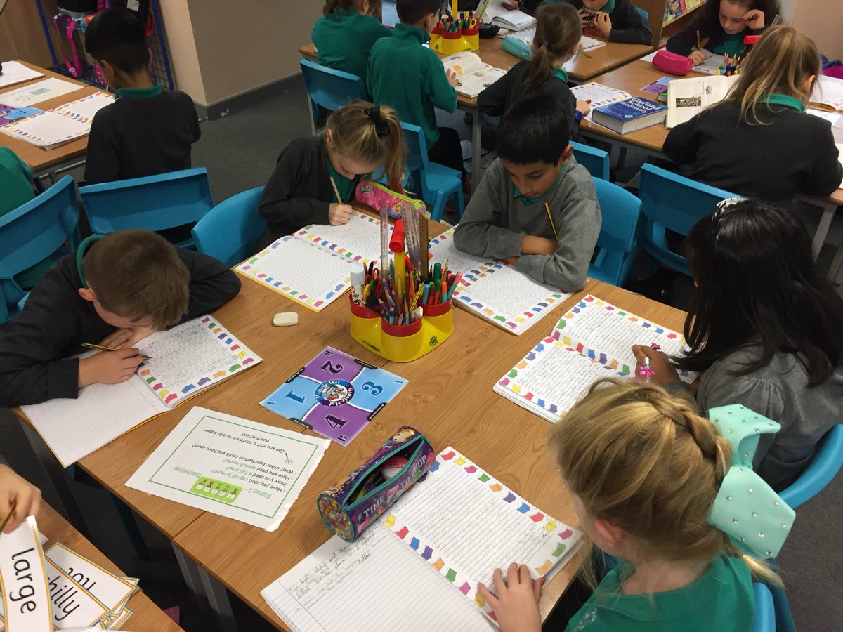 miss_hendry's tweet photo. Using editing stations to up level our writing ✅ https://t.co/hkCeT3Bxh7