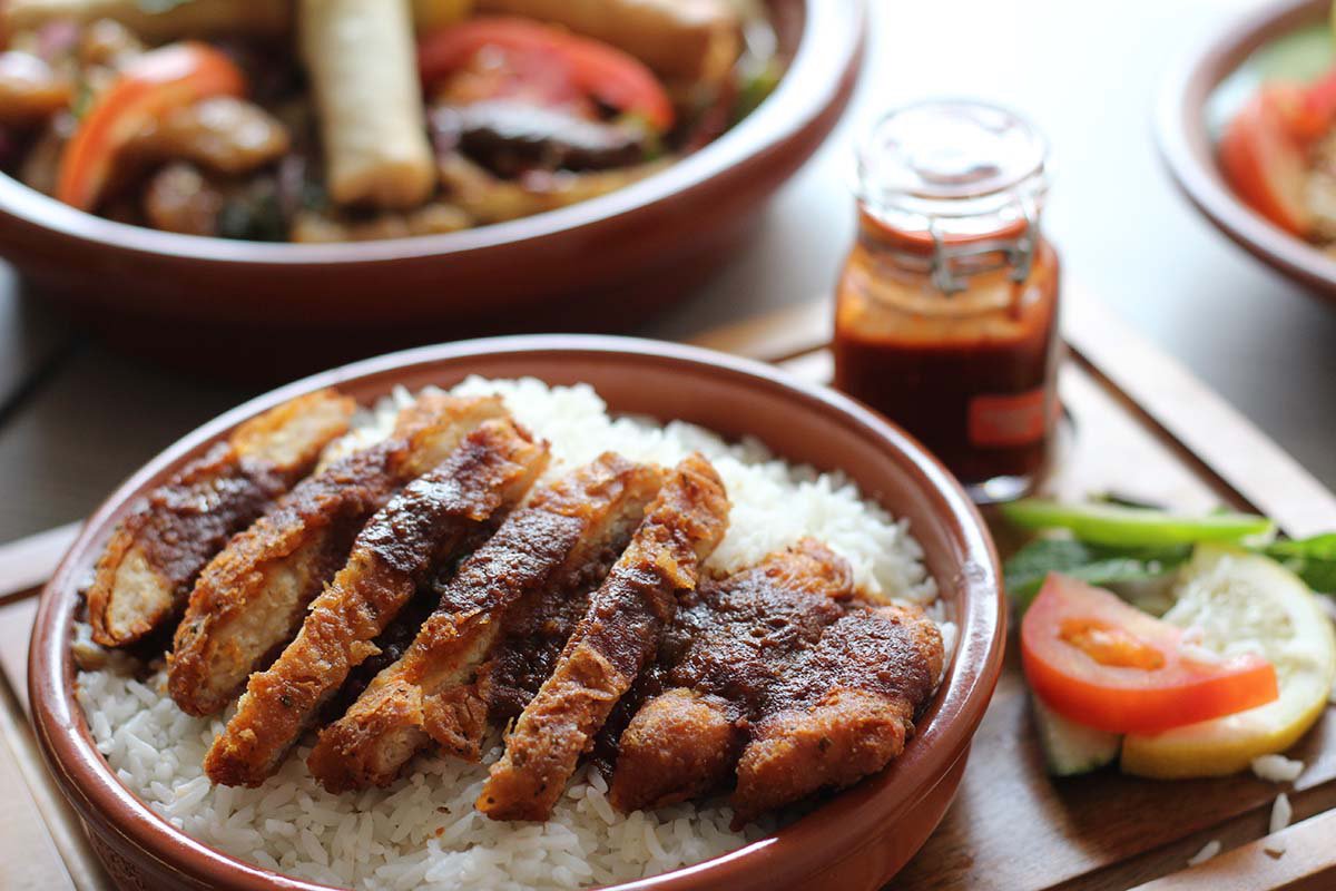 Staying in this Friday evening? Why not chill in and order from our online menu tonight! ow.ly/6gnx30g8AsQ #Kaya #Cardiff #Friday
