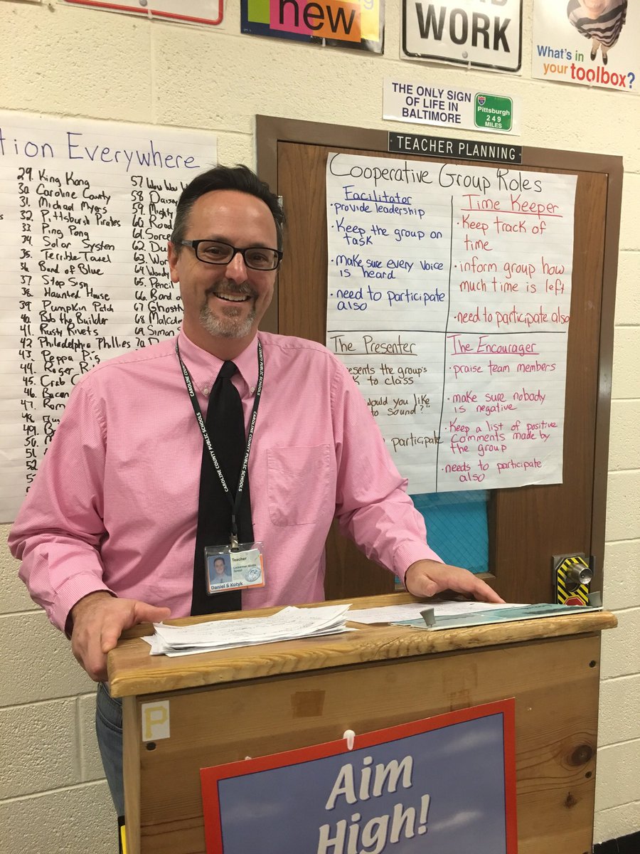 laura_breeding's tweet photo. @DanielKotyk73’s Ss using #RdngNf, LT/SC, &amp; peer feedback! #beyondteacherprep #growcaroline @edgyeducation @LisaLienemann https://t.co/5gsyYocrz2