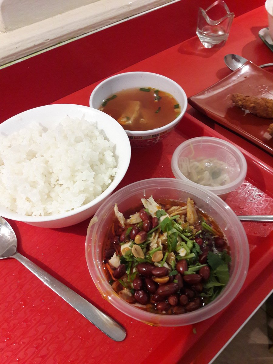 barnabyyarnall's tweet photo. #chillidaddy lovely food and nuclear kind of hot! https://t.co/L5G9EMkFae