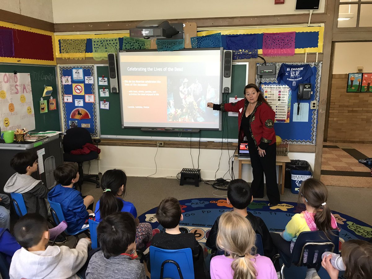 senorascala's tweet photo. 2nd graders were treated to a presentación especial today on #diadelosmuertos by @MRVAssociates #scarsdaleWL #foxmeadowpride 🌼💀🎉 https://t.co/TLdFXtouBI