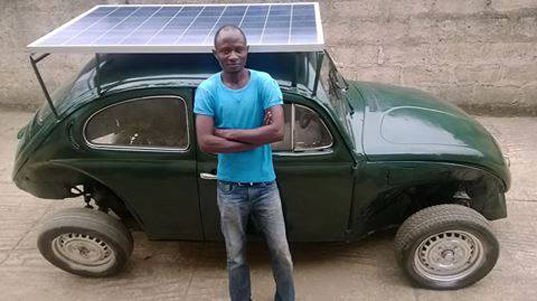 aggregatte's tweet photo. Este estudiante nigeriano convirtió un Volkswagen escarabajo en un coche solar-eólico https://t.co/q4y3ISQOu2 vía @EcoInventos https://t.co/XFKNT2W3td