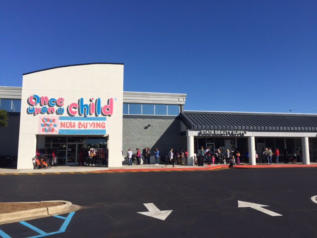 WinmarkResale's tweet photo. ๐จGrand Opening Alert๐จ Congrats to Eric & Brenda! They opened a #OnceUponAChild in Madison, AL! #WinmarkGO https://t.co/uv7XUYEPtz