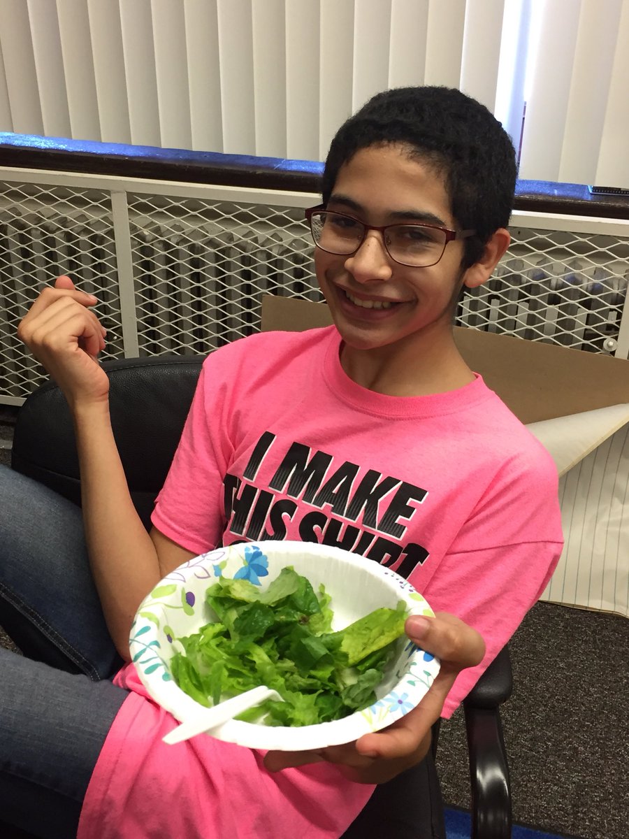Growing Green! Trying out our salad! <a href="/BSTEMhartford/">Betances STEM</a> <a href="/MrRichT1P/">Tyrone Richardson</a> <a href="/TowerGarden/">Tower Garden</a>