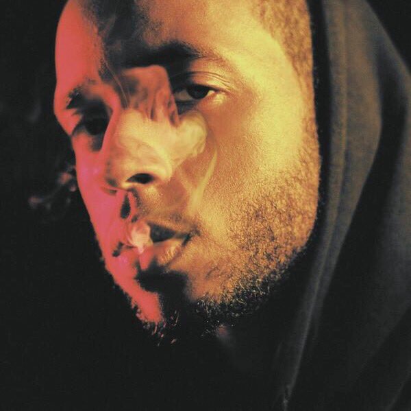6LACK's tweet photo. 🎈🐻🎈 @i_D https://t.co/U8mVftWl6a