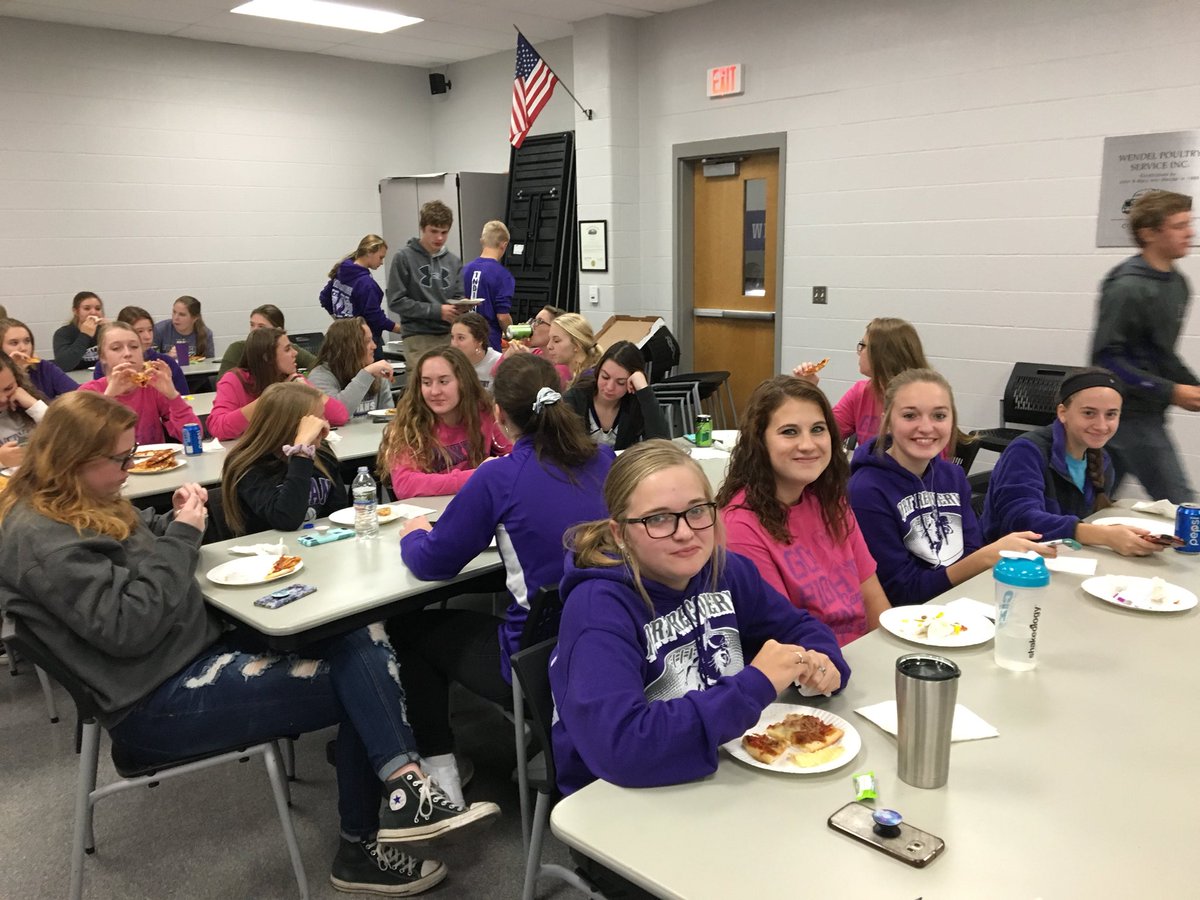 FortRecFCA's tweet photo. Had a wonderful day with the FCA. Thank you Father Matt first being our speaker.  We have great kids at FRHS. #frindians https://t.co/IswRyzHI25