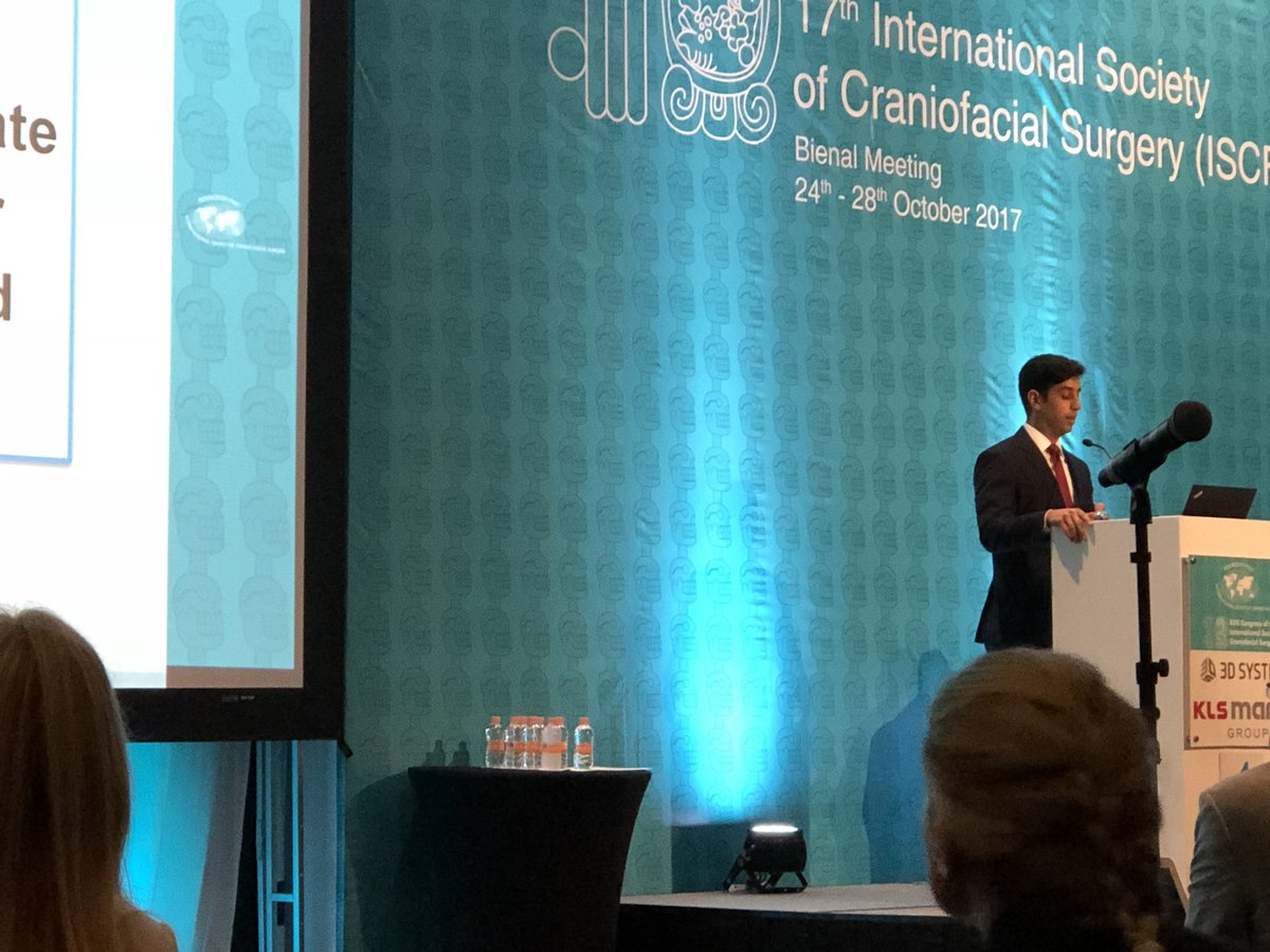 cd_lopez_'s tweet photo. @Paymon_Sanati w/ an amazing talk on bilateral parietal thinning! @IcahnMountSinai #plasticsurgery #craniofacial #iscfs https://t.co/g1H6Jt9wOX
