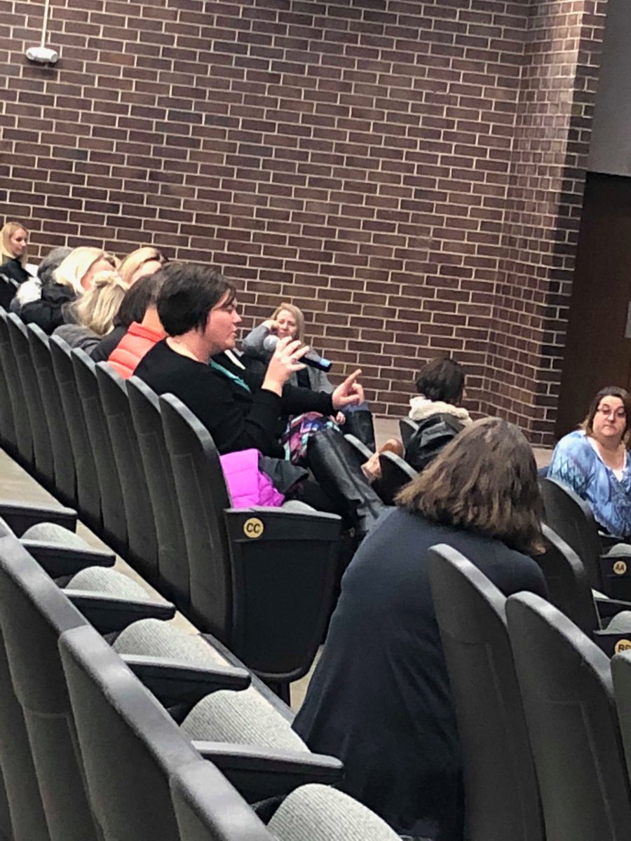 Angie Holcomb tweet media