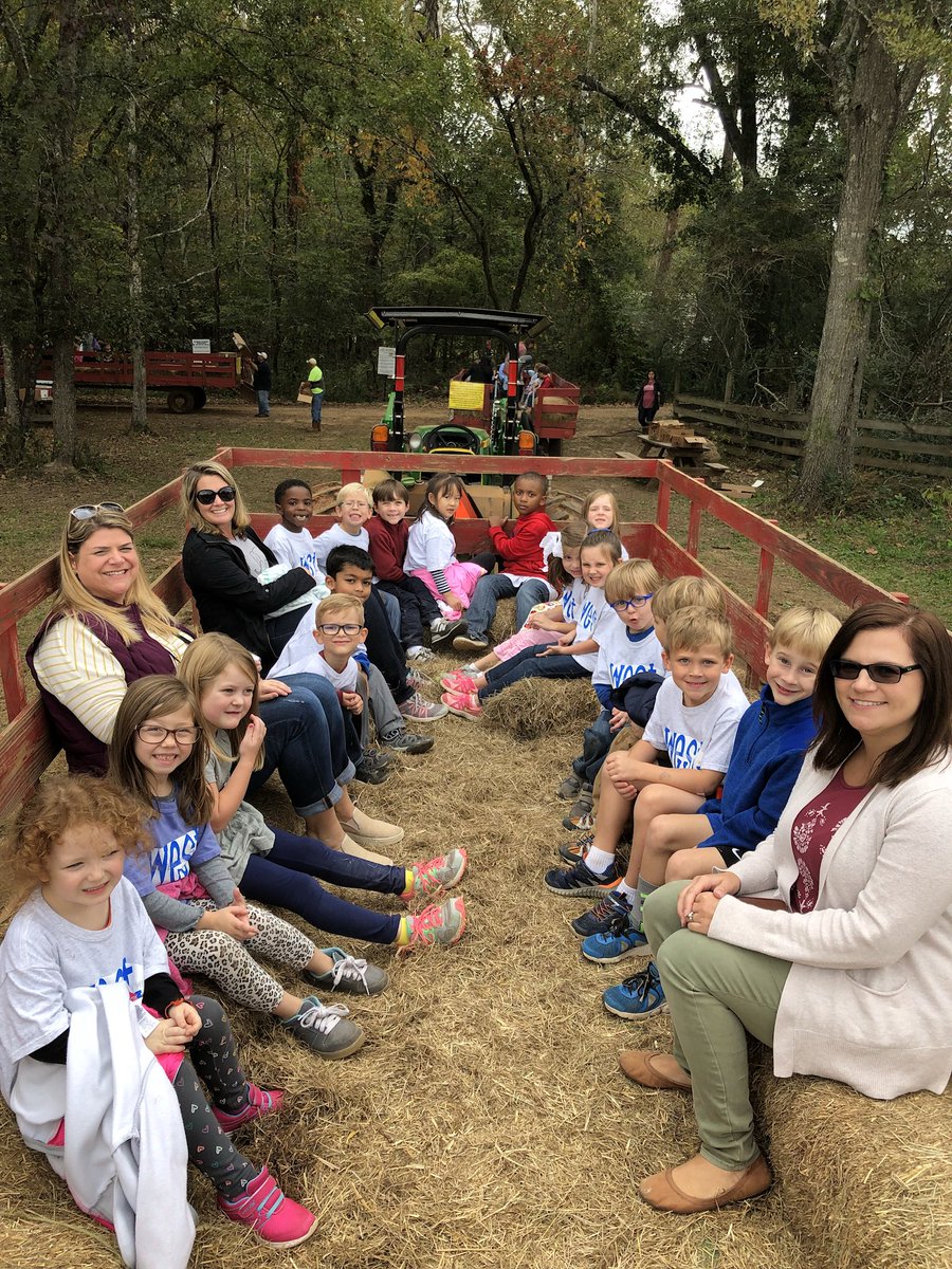 Mandy Smith (@smithinfirst) on Twitter photo Such fun with these kindergarten friends at the pumpkin patch today! 🎃🤠 <a href="/VHEWK3/">West Elementary</a> #oldbakerfarm #iteachk Such fun with these kindergarten friends at the pumpkin patch today! 🎃🤠 <a href="/VHEWK3/">West Elementary</a> #oldbakerfarm #iteachk