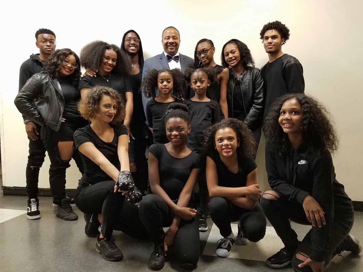 SenatorHamilton's tweet photo. 2nd #LotusWeCreate performance at our Little Goblins&Ghouls #Halloween Party We really appreciate your sharing your talents w/cmmty! https://t.co/A48zDQgZsW