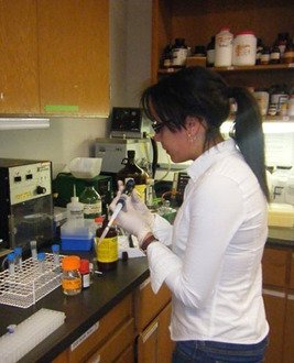 dajmocha's tweet photo. Check out Laura at FIU Med's Path to #MedicalSchool! #medschoolmonday #MCAT https://t.co/79EgQvRbRX #KaplanSBA https://t.co/RTi9V8FWBX