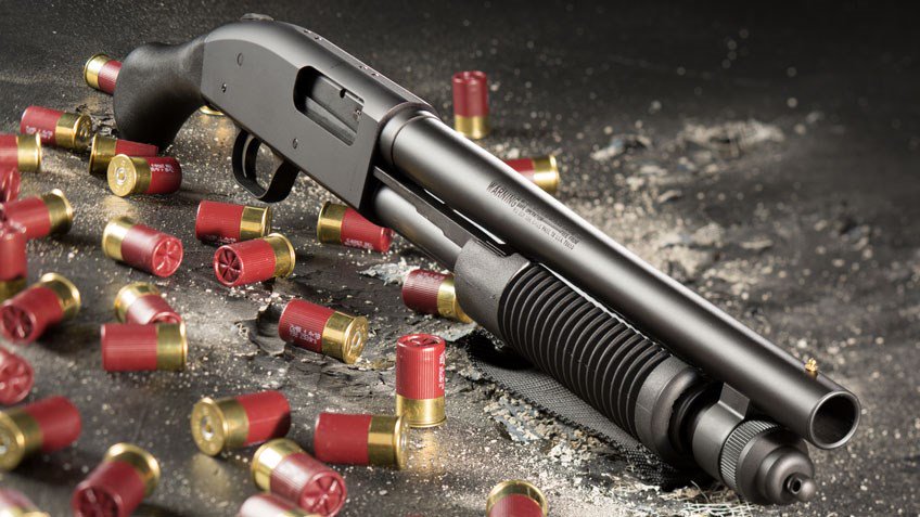 ShootingIllustr's tweet photo. What's the big deal about the short Shockwave from @MossbergCorp? Here's our rundown on this new #gun:

https://t.co/8KA1tQkXYm https://t.co/yU8VlwrMFj