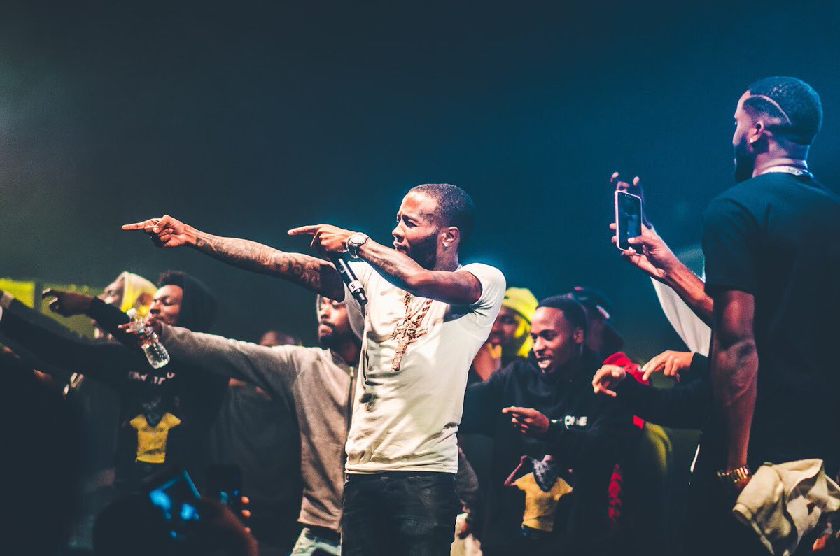 MadeNChynna's tweet image. young jefe holmes. 🔥

@ShyGlizzy || #BSUHC2K17 X #OTCWEEK || 10.26.17

#MadeNChynna✨