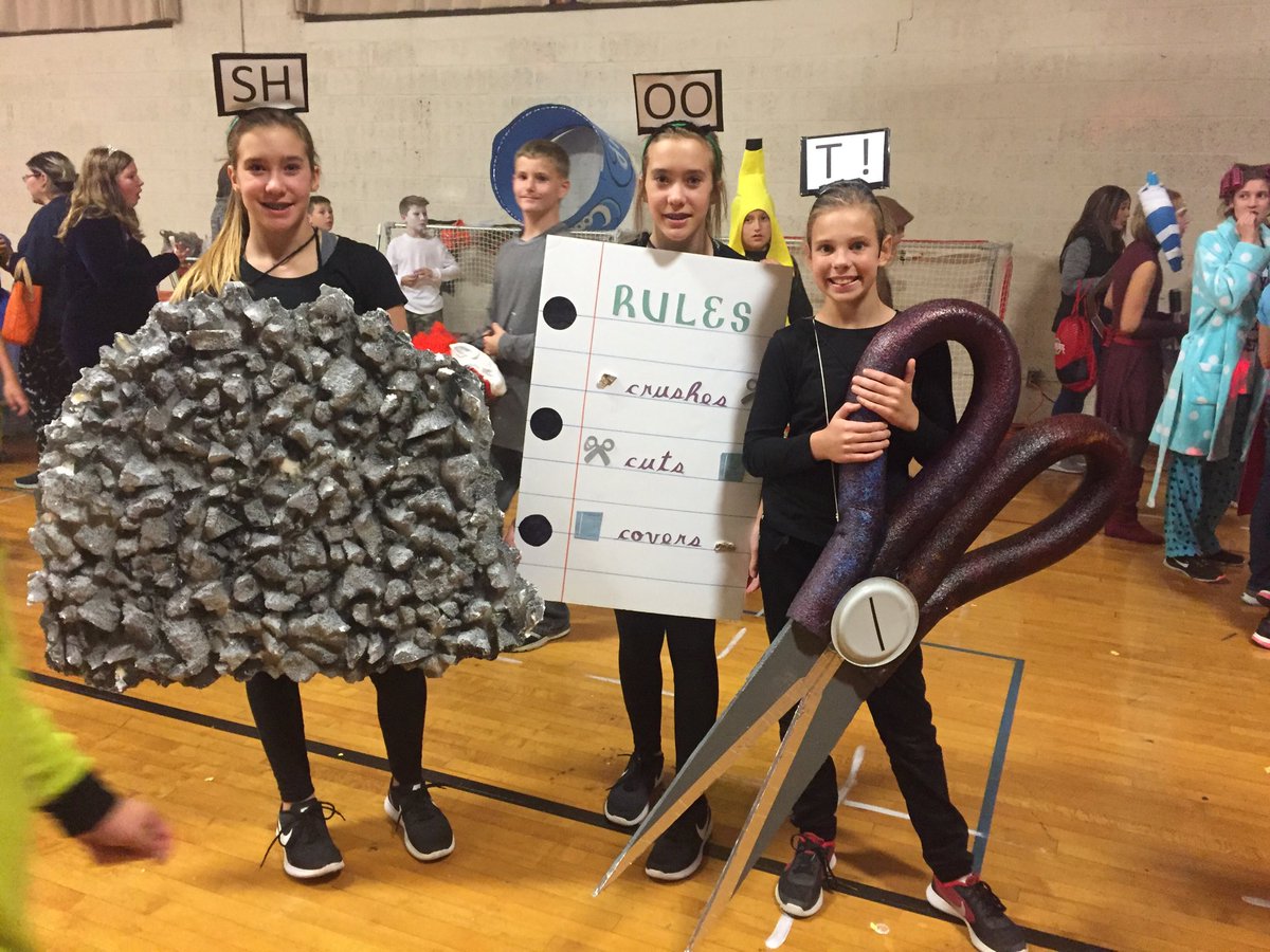 guidance4LCMS's tweet photo. Props to Shalyn, Maryn &amp; Nicole for a super creative costume ensemble! 🙌🏼🏆 https://t.co/XcRhRRik8Q