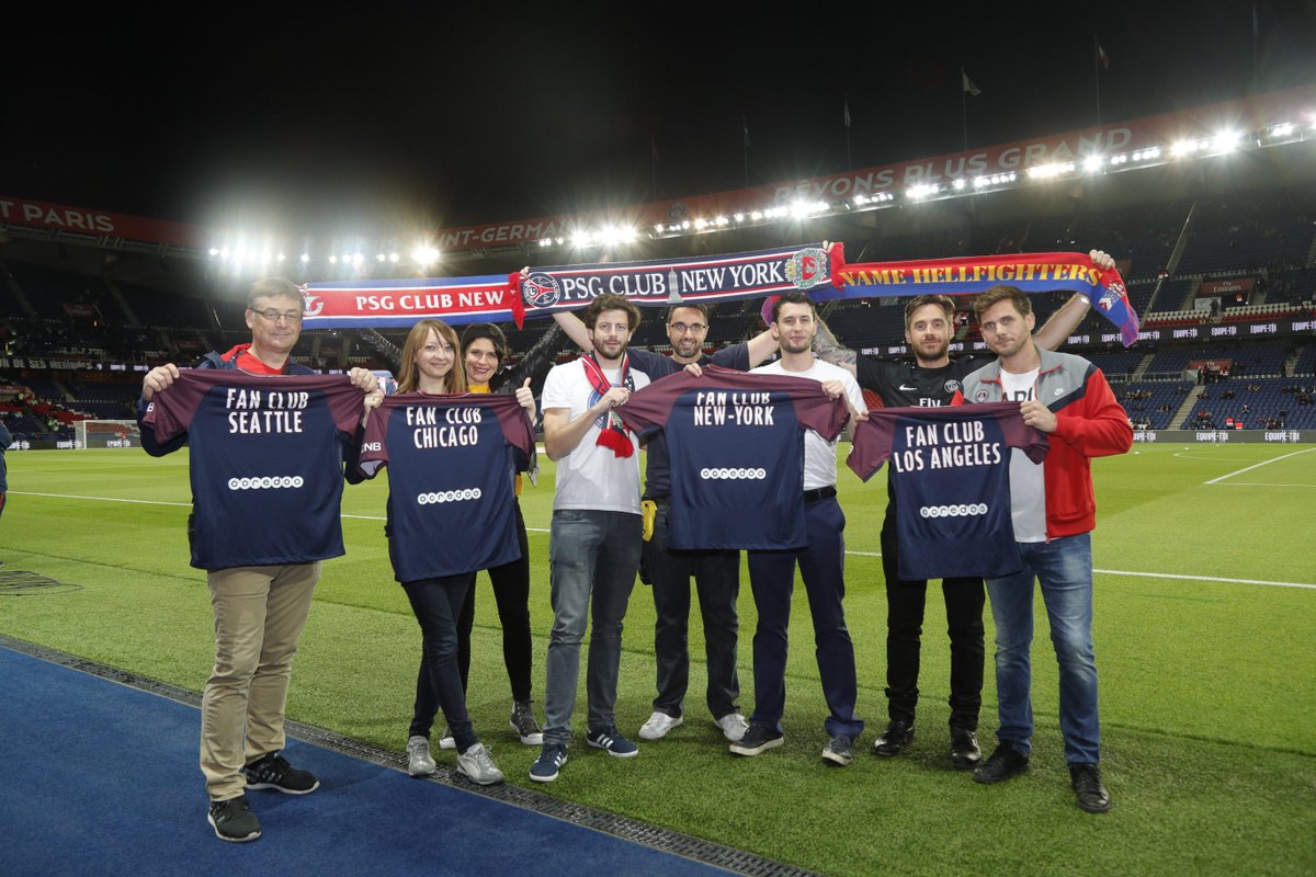PSG_inside's tweet photo. Les fan-clubs 🇺🇸 étaient présent au Parc des Princes pour assister à #PSGOGCN
🙌🔴🔵 #ParisLovesUS 🇺🇸 https://t.co/ThgNWL1Aiw