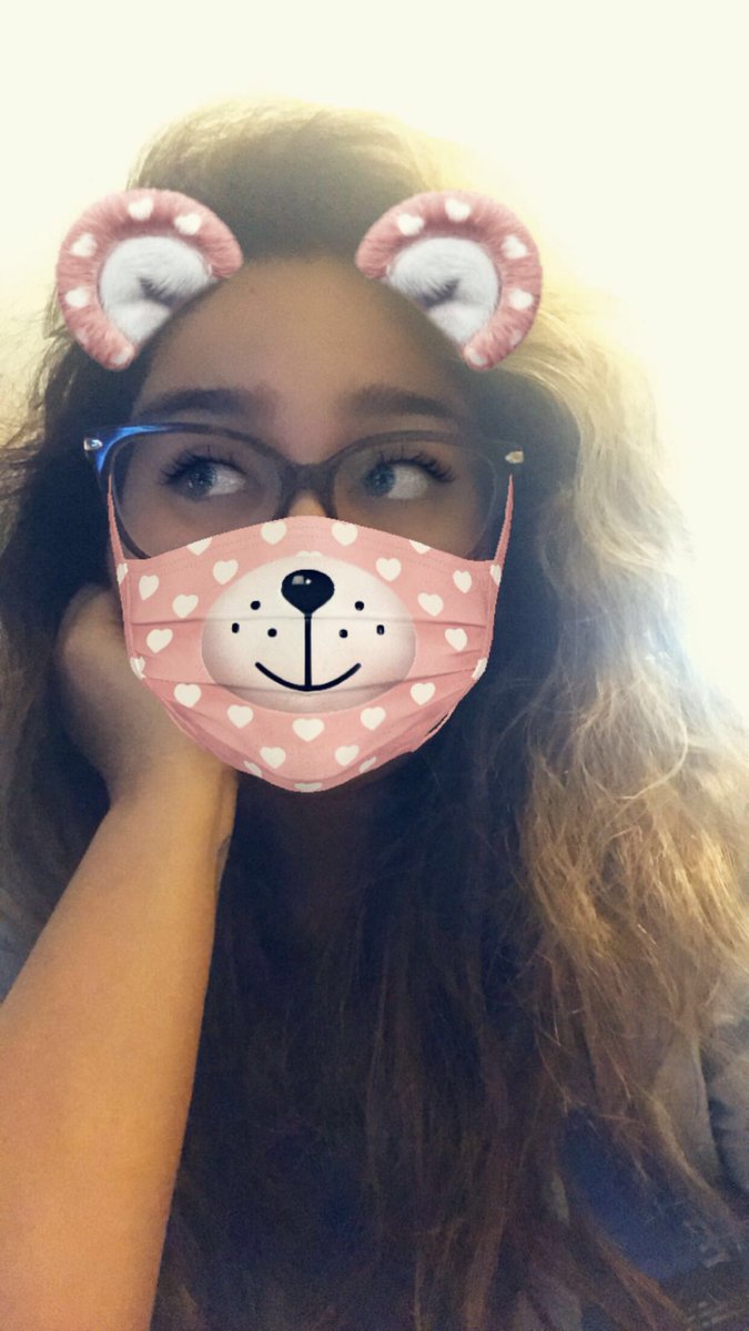 brandyfloflo's tweet photo. So apparently I’m fat, ugly, boring, & should just delete myself 🤷🏽♀️ So here are some #selfiesforme bc I love myself & you don’t matter ❤️ https://t.co/jnrXr3JsXI