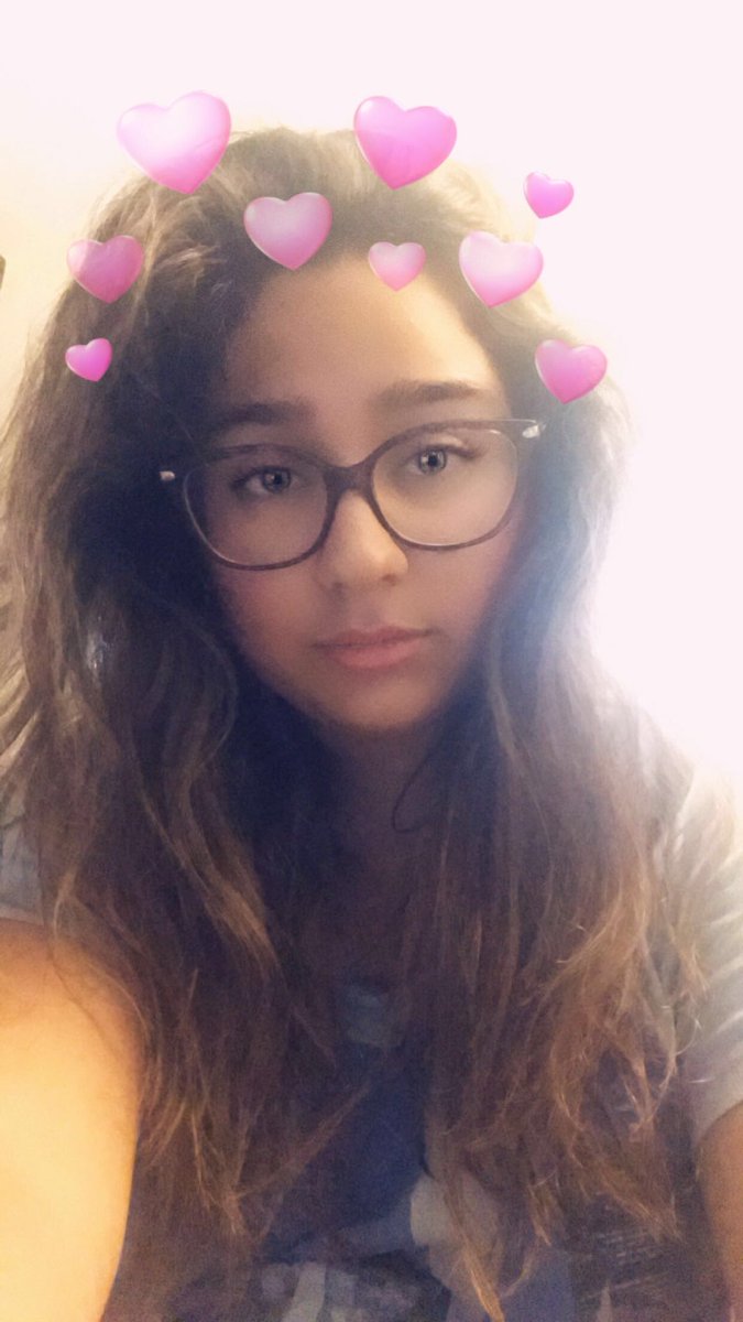 brandyfloflo's tweet photo. So apparently I’m fat, ugly, boring, & should just delete myself 🤷🏽♀️ So here are some #selfiesforme bc I love myself & you don’t matter ❤️ https://t.co/jnrXr3JsXI