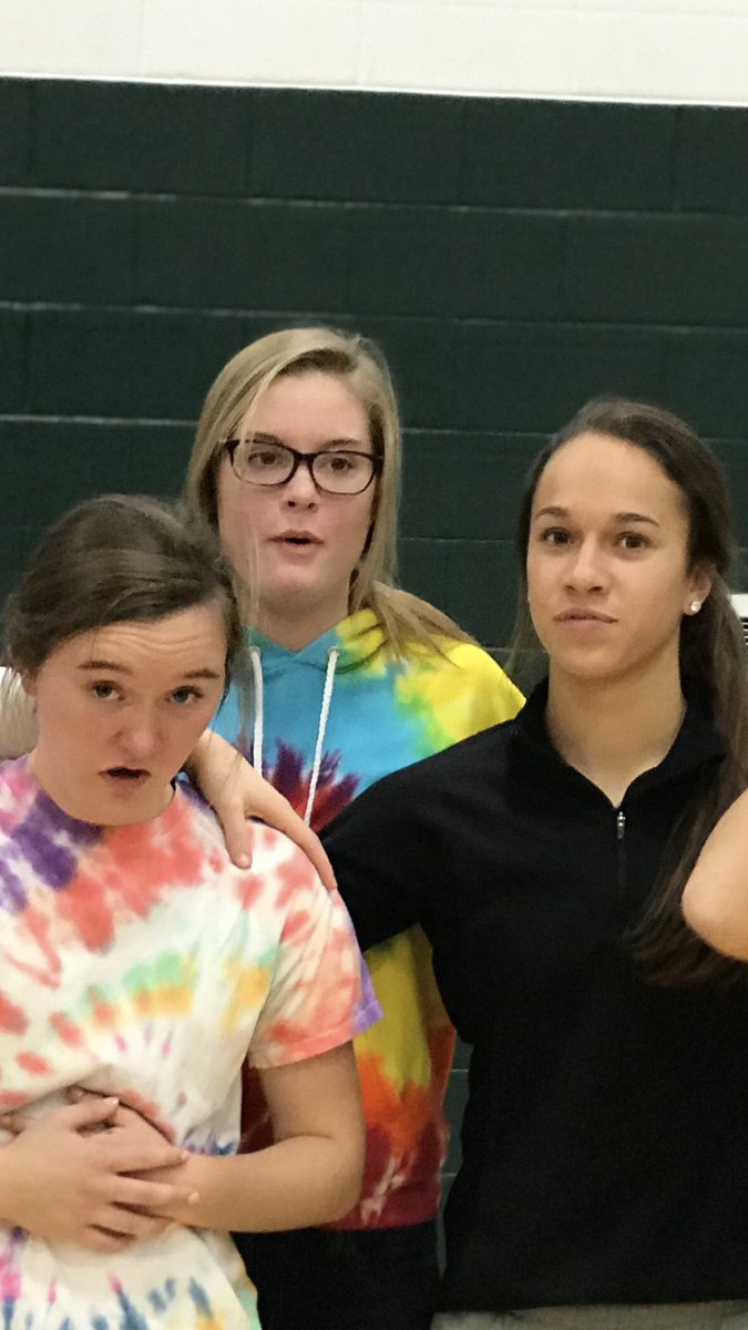 EPleima's tweet photo. when we think about how cold it’s going to be at the game tonight https://t.co/8WpssFJOlB