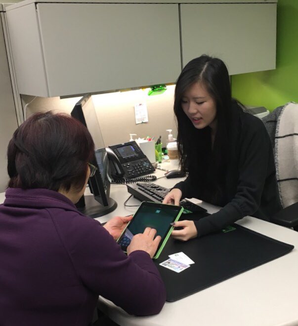 Cynthia’s showing our customers how to use our #TDMobileApp. Come to TD Van Chinatown and she can show you too! #ImDigitalReady @SilviaL_TD