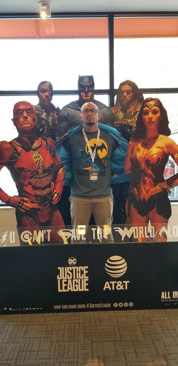triaji2087's tweet photo. #JusticeLeague #lifeatatt https://t.co/4ibxC3a9yP
