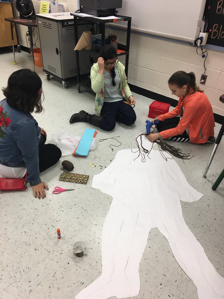 deborahdodd3's tweet photo. 8th grade English PBA in action #sterlinggrit https://t.co/N1dJOaH1Ad