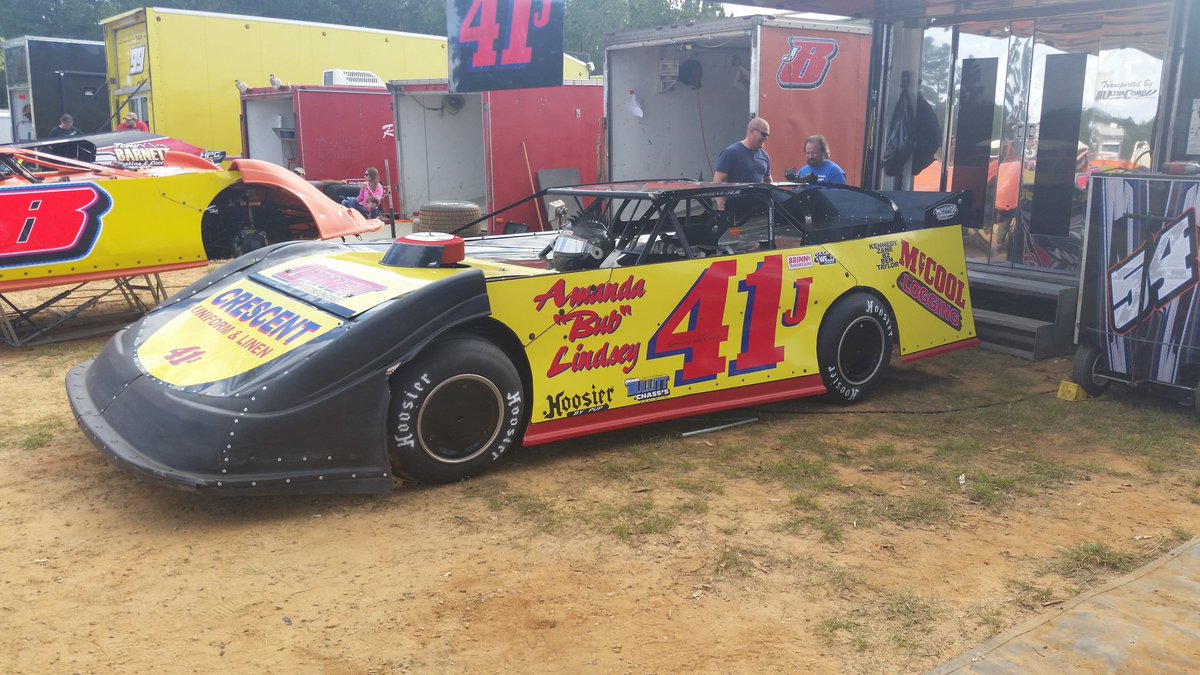 StacyBarr_6's tweet photo. David Breazeale racing this weekend in memory of Johnny McCool #41J https://t.co/PFFqe4YPKt