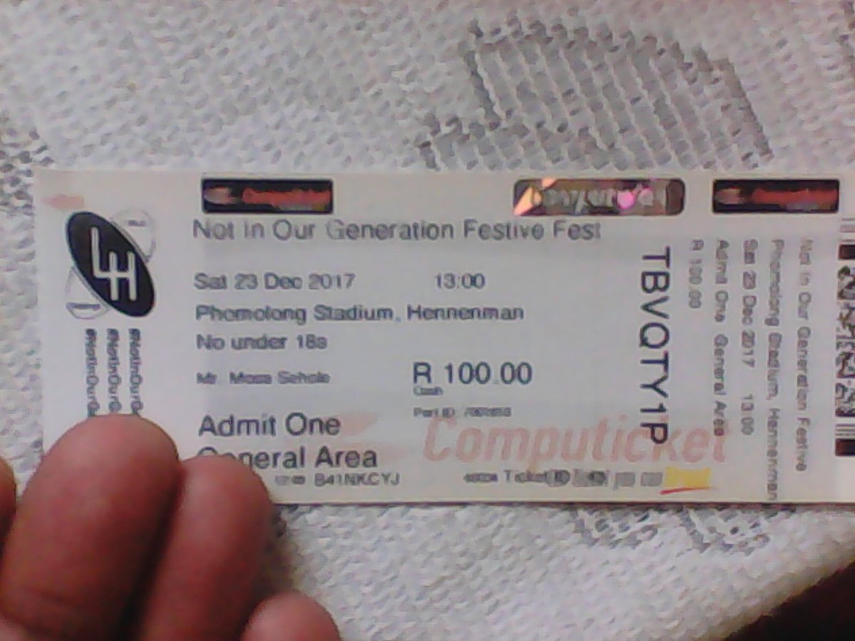 Mosa_Sehole's tweet photo. @akaworldwide superMega I told you I was ready for you grootman.
#NotInOurGeneration
@LekhulaH
#PhomolongStadium
#23December2017💣🔥🔥🔥🔥 https://t.co/Q1MV6M0RHT