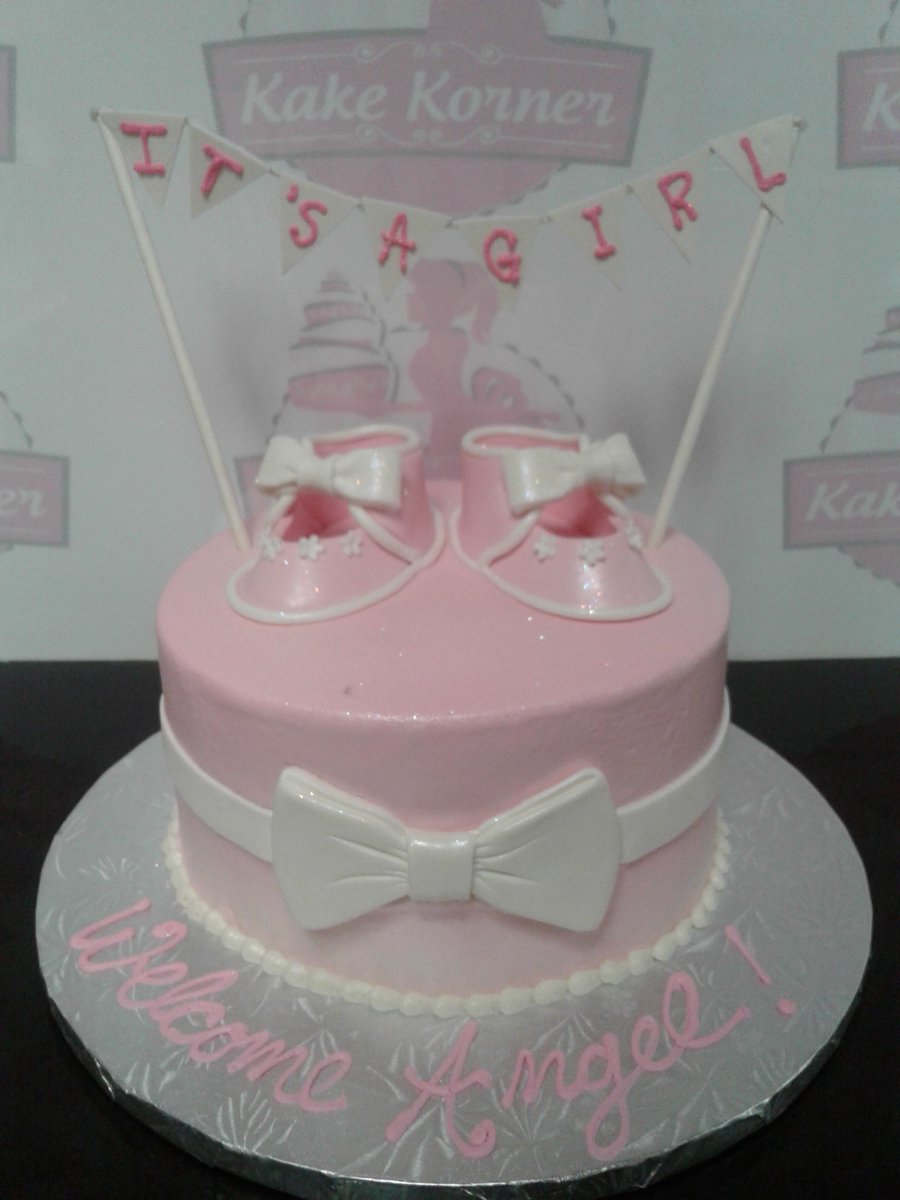 kakekorner's tweet photo. sorry it has taken me so long to get back to posting all of these buttercream beauties from kake korner https://t.co/fsaJ6YsRDw