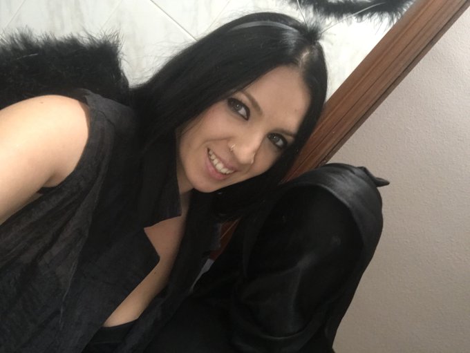 A&uacute;n no has visto los #shows con @Pamelaasanchezz en @ClubLasPalmeras a&uacute;n est&aacute;s a tiempo. https://t.c<a href="/tag/shows"class="tags">#shows</a><a class="tags" href="/tag/pamelaasanchezz">@pamelaasanchezz</a>