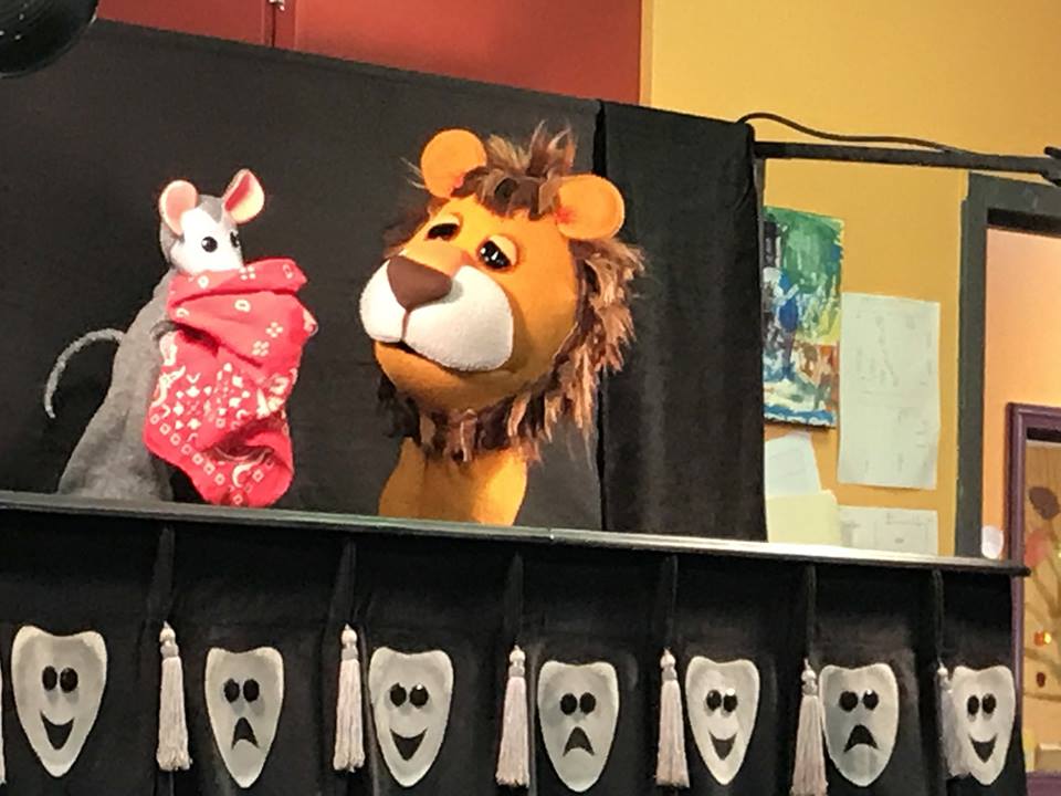 MaplewoodCamp's tweet photo. Making puppets is a fun way to expand a child's creativity while encouraging them to use rich vocabulary to make their puppet come to life. https://t.co/rlD2fdwNDt