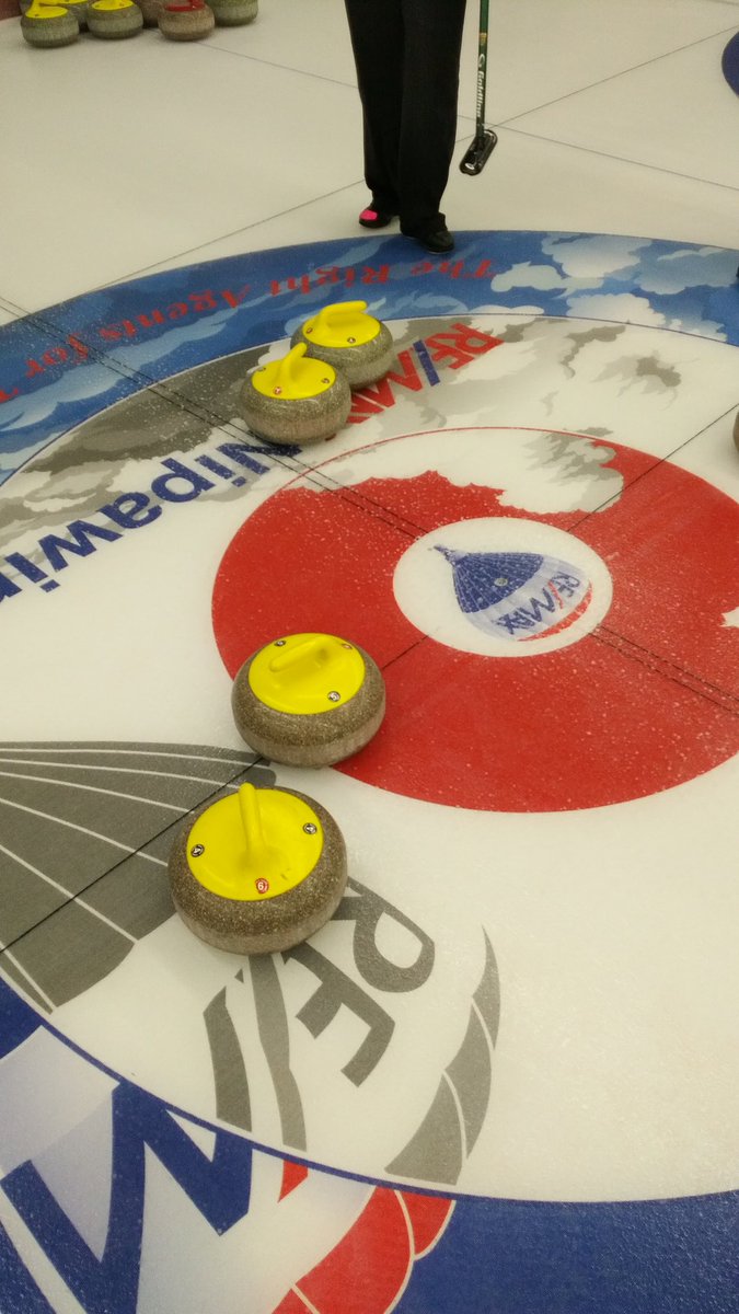 Great way for the <a href="/SK_CUMA/">Saskatchewan CUMA</a> team to finish.  Unfortunately,  still got the lose. #perfectrecord #0-3 #havingfun #greatteam <a href="/CUMAbonspiel/">CUMA Bonspiel</a>
