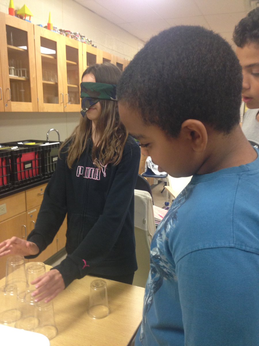 LDubsGatestone's tweet image. Blind Cup Stacker! #colourchallenge #class78