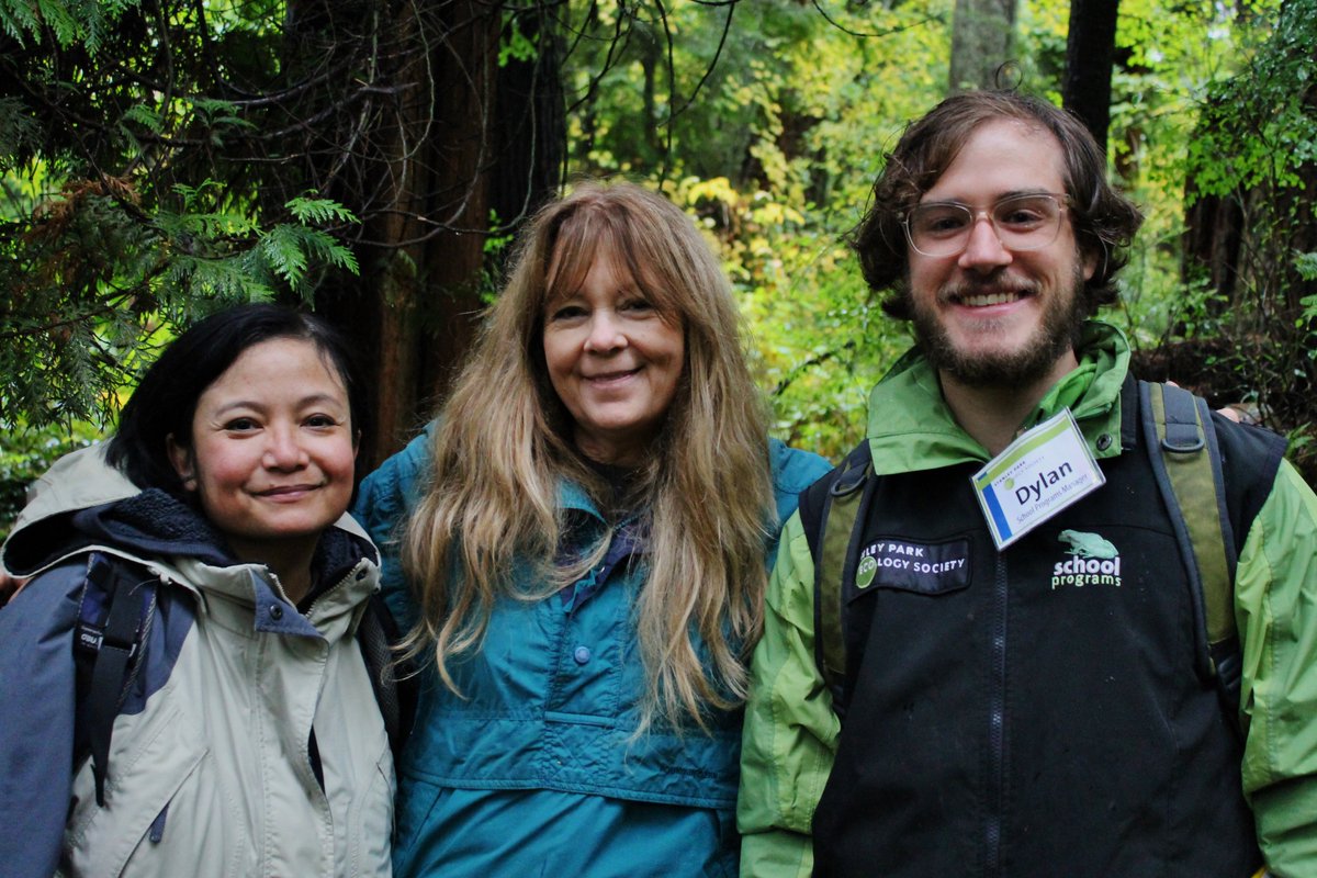EEPSA's tweet photo. Our intrepid facilitators for "Get Outdoors" in the rain at @PSASuperC2017 last weekend! Thanks for hosting @StanleyPkEcoSoc :) #pasday https://t.co/pkrs38aMRJ