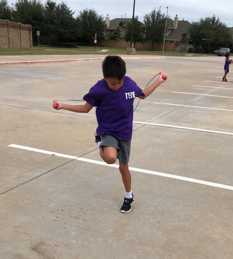 kaylen_wolfe's tweet photo. #twefieldday https://t.co/e8x1oY9ZcN